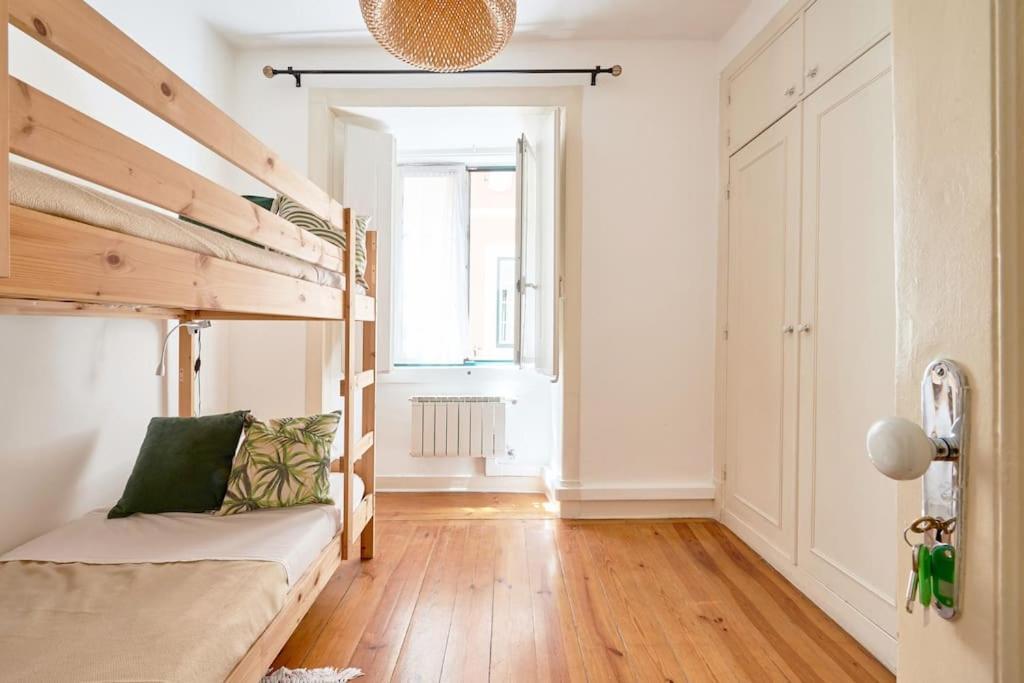 Stunning Apartment Near Chiado Lissabon Exterior foto